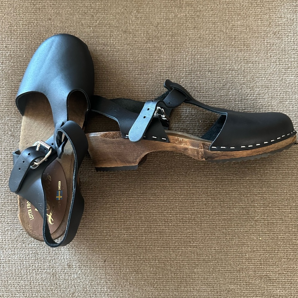 Brand new Lotta from Stockholm low clogs!!